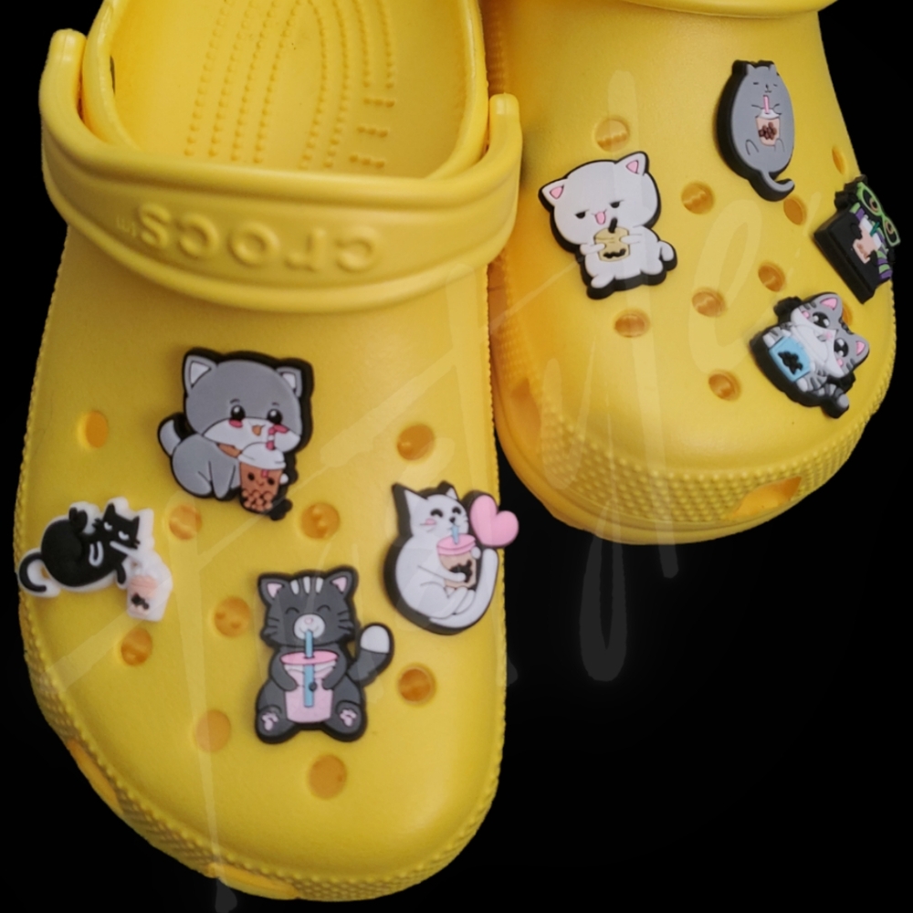 ⭐️LTD QTY⭐️ 8 pcs Kawaii Shoe Charms